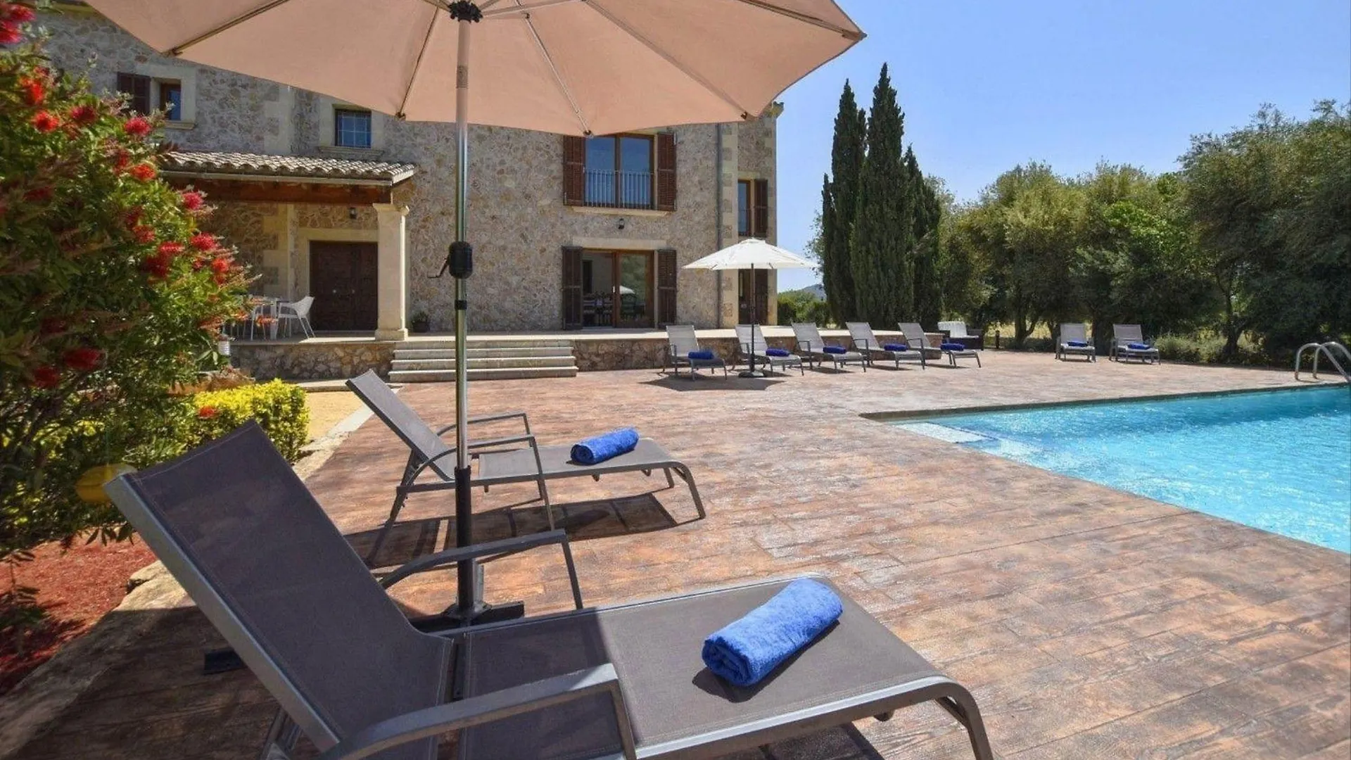 Atemberaubende Villa Mit Pool Und Panoramablick In Unmittelbarer Naehe Von Alcudia Und Dem Meer בית נופש אלקודיה